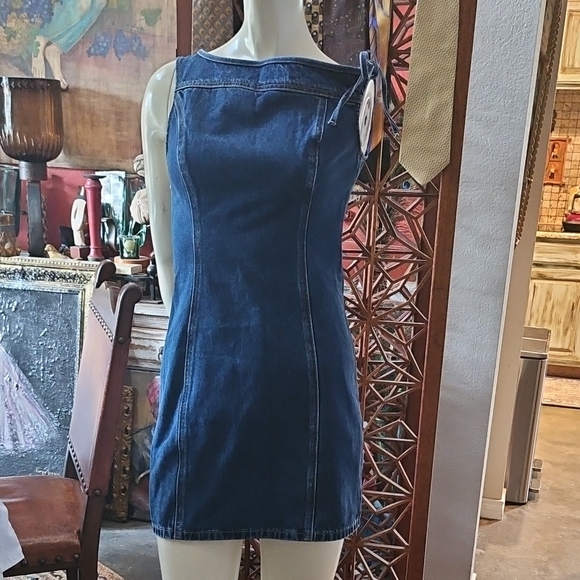 New W Tag MESHKI Baker Off-Shoulder Dark Denim Mini Dress Size Small - Picture 2 of 13